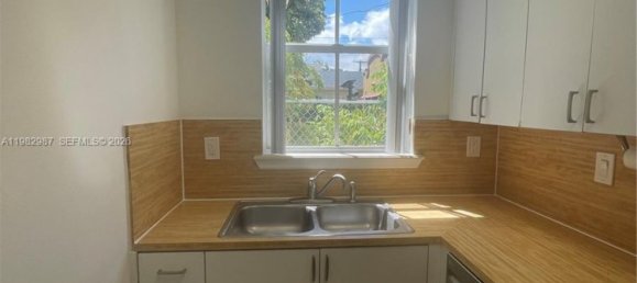2 Schlafzimmer Villa in Miami, USA, Nr. 615735 22