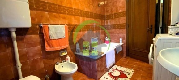 Квартира с 3 комнатами в Гандино, Италия № 158113 39