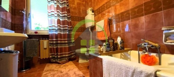 Квартира с 3 комнатами в Гандино, Италия № 158113 36