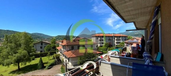 Квартира с 3 комнатами в Гандино, Италия № 158113 48