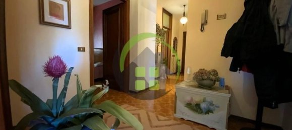 Квартира с 3 комнатами в Гандино, Италия № 158113 16