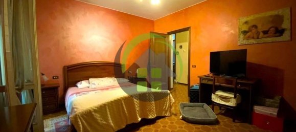 Квартира с 3 комнатами в Гандино, Италия № 158113 30