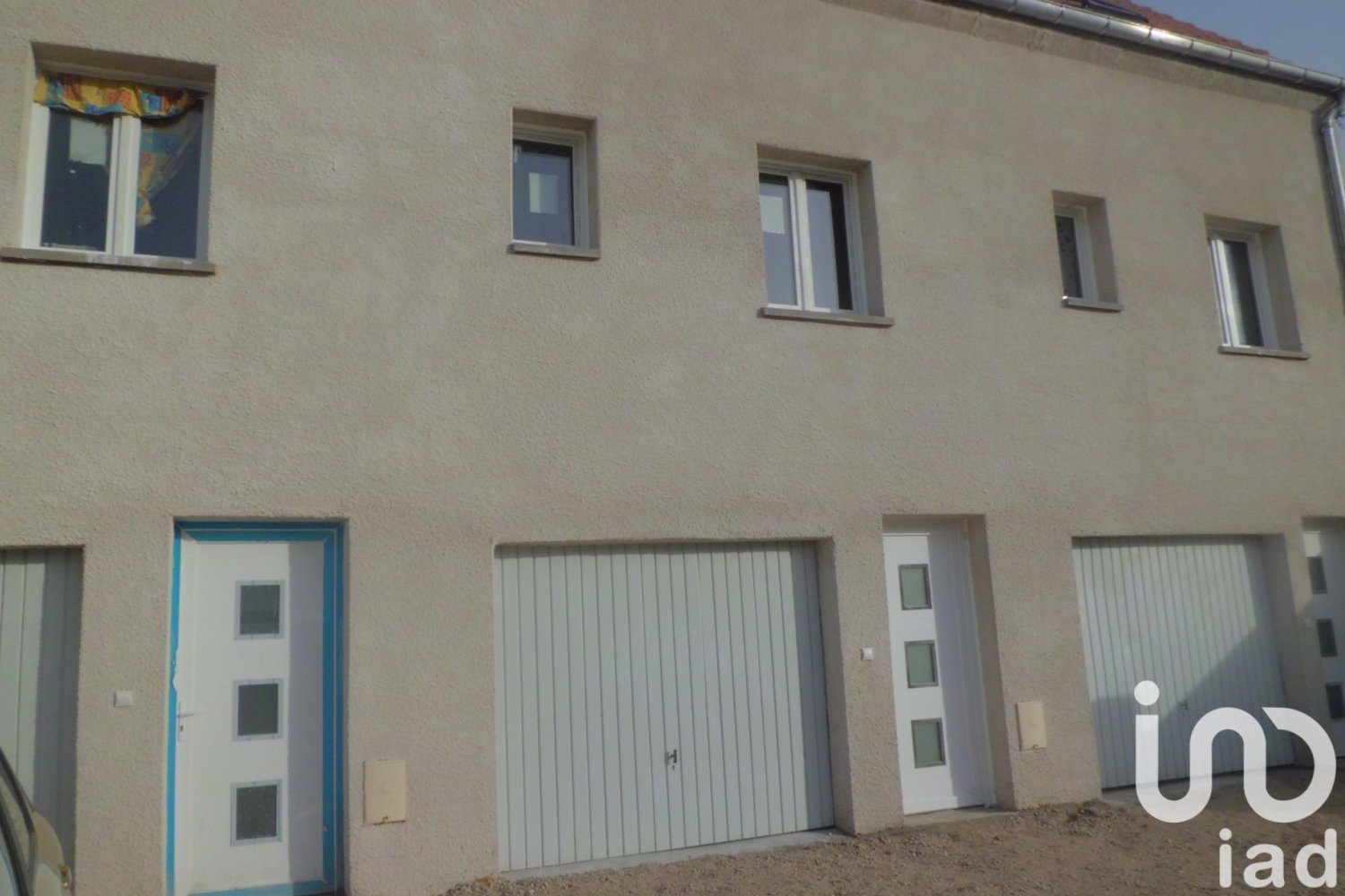 Casa de 3 habitaciónes en Chateau-Thierry, France No. 227154