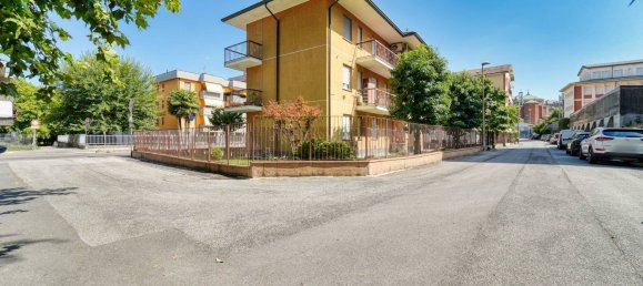 2-salle Appartement à Lodi, Italy No. 298870 17