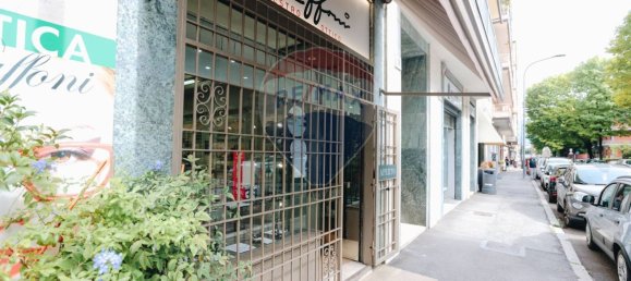 100m² Commercial property in Brescia, Italy No. 279469 17