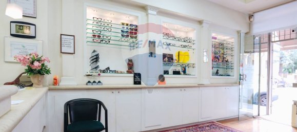 100m² Commercial property in Brescia, Italy No. 279469 4