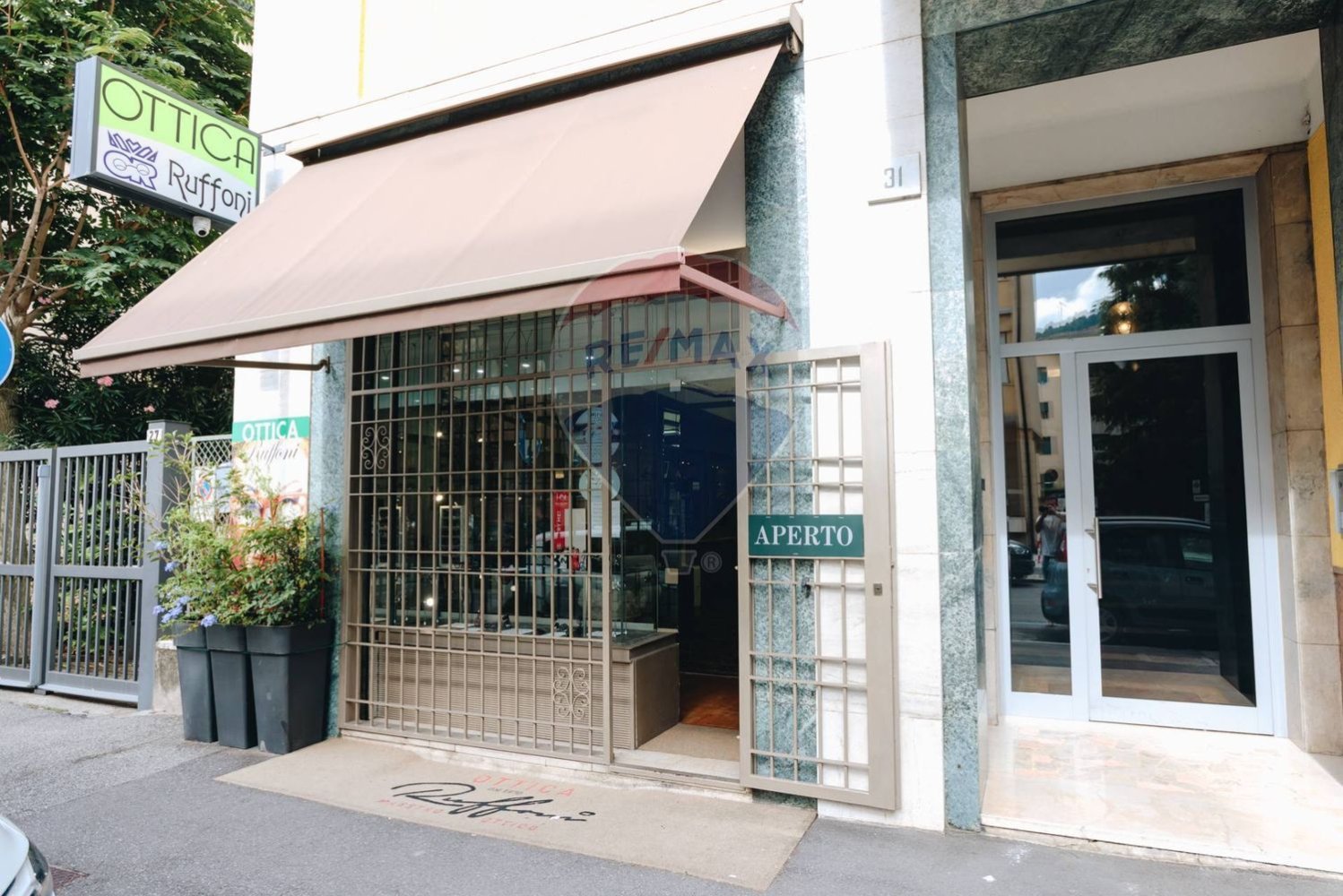 100m² Commercial property in Brescia, Italy No. 279469