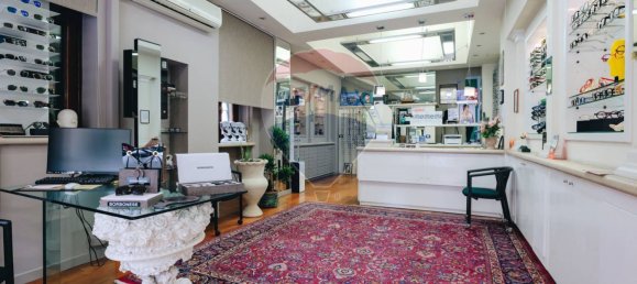 100m² Commercial property in Brescia, Italy No. 279469 2