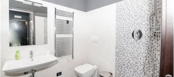 7 rooms Office in San Giuliano Milanese, Italy No. 279240 13