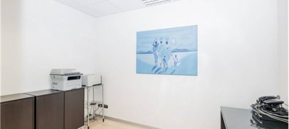 7 rooms Office in San Giuliano Milanese, Italy No. 279240 21