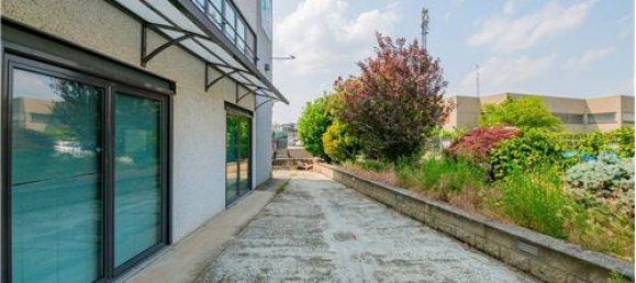 7 rooms Office in San Giuliano Milanese, Italy No. 279240 28