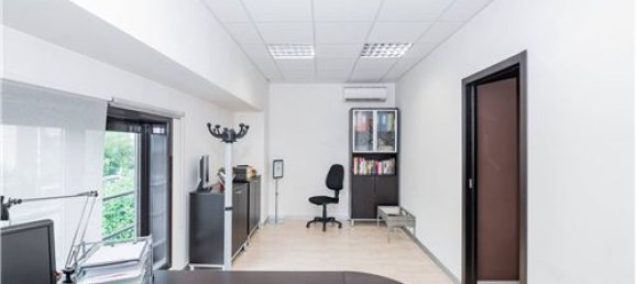7 rooms Office in San Giuliano Milanese, Italy No. 279240 25
