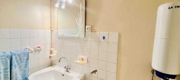 Adosado de 6 habitaciónes en Le Blanc, France No. 41885 18