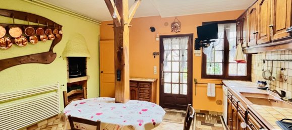 Adosado de 6 habitaciónes en Le Blanc, France No. 41885 5