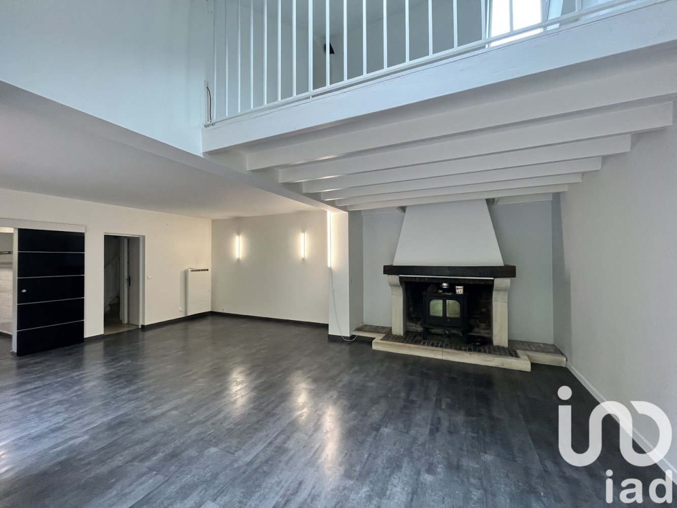 Casa de 3 dormitorios en Taverny, France No. 296364