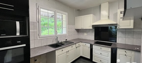 Casa de 3 dormitorios en Taverny, France No. 296364 4