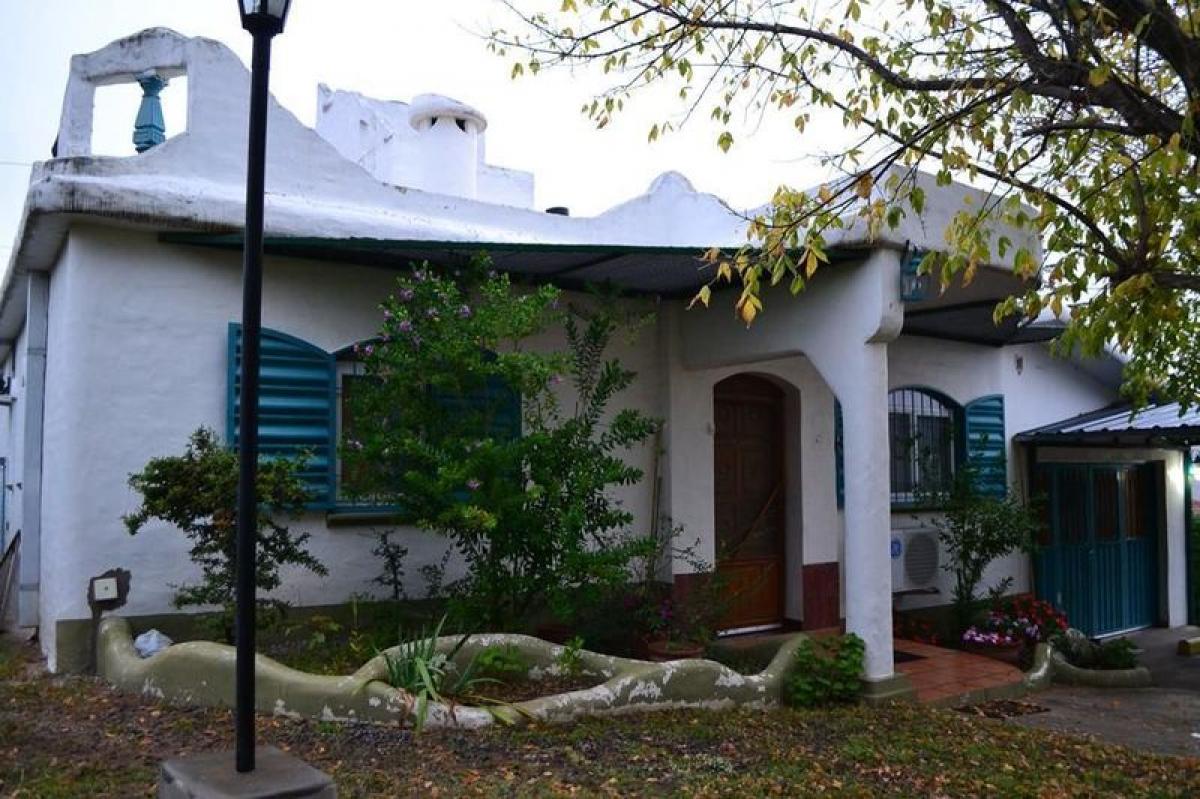 2 bedrooms House in Cordoba, Argentina No. 19847