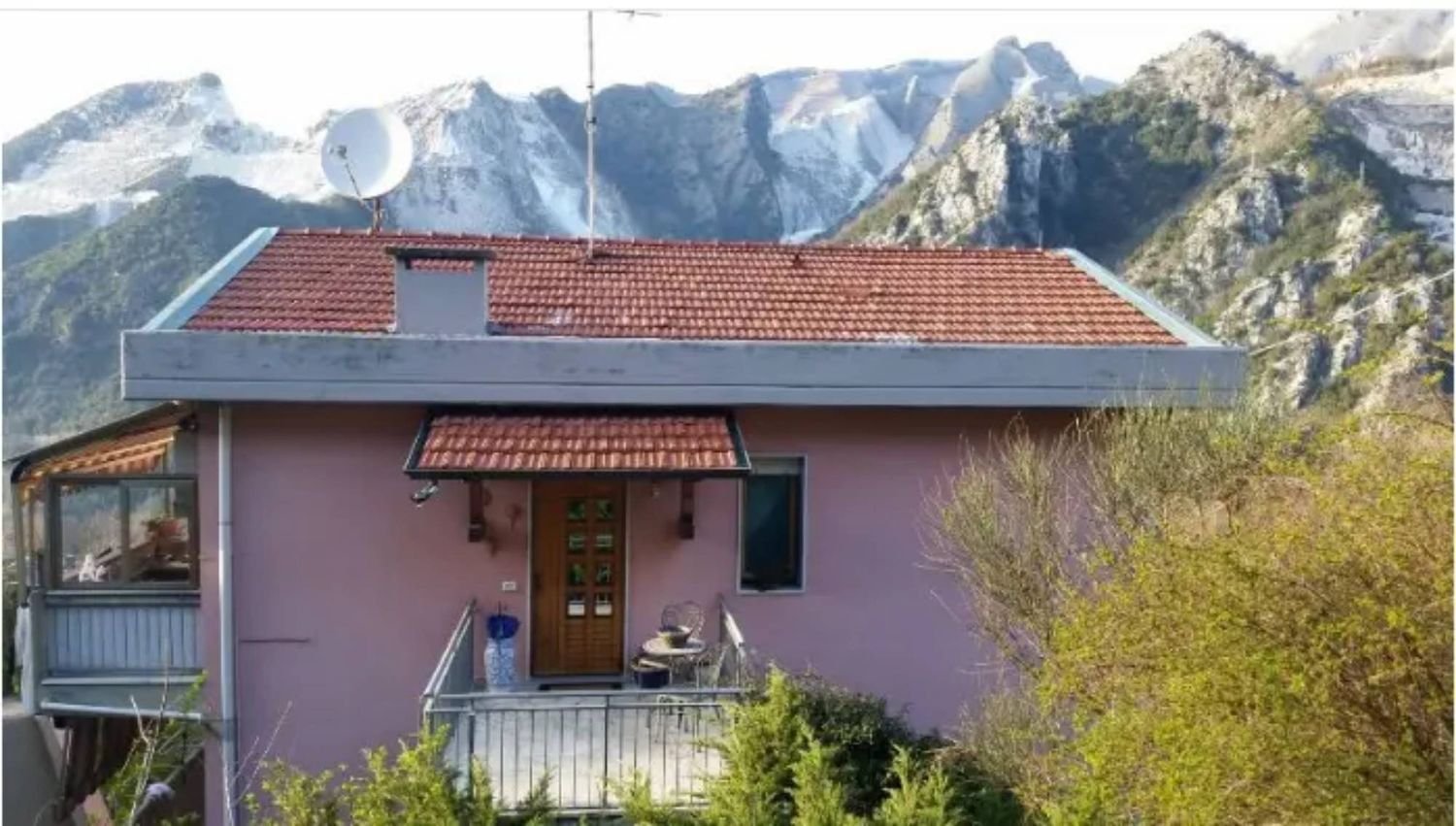 Ático de 5 habitaciónes en Carrara, Italy No. 45450