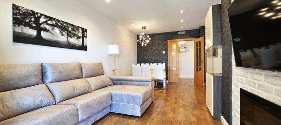 2 chambres Appartement à Estepona, Spain No. 143583 4