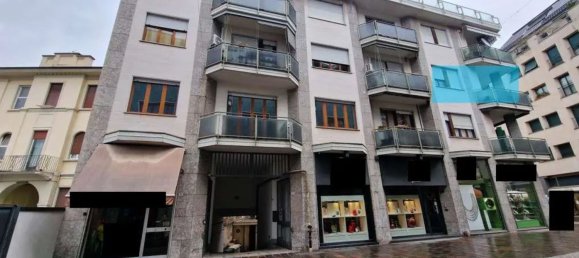 4 rooms Apartment in Busto Arsizio, Italy No. 12946 4