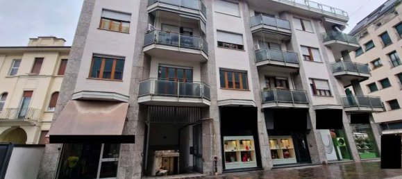 4 rooms Apartment in Busto Arsizio, Italy No. 12946 3