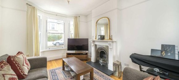 4 bedrooms Commercial property in Acton, United Kingdom No. 10004 2