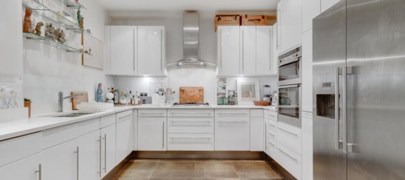 4 bedrooms Apartment in London, United Kingdom No. 14215 3