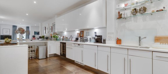 4 bedrooms Apartment in London, United Kingdom No. 14215 50