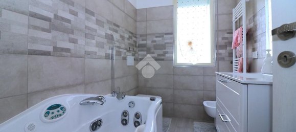 4 rooms Apartment in Venice, Italy No. 134445 4