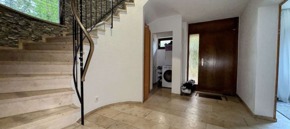 8غرفة منزل ذو طابقين في Stuttgart, Germany رقم 14149 5