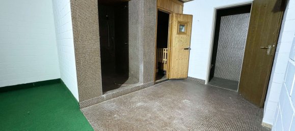 8غرفة منزل ذو طابقين في Stuttgart, Germany رقم 14149 20