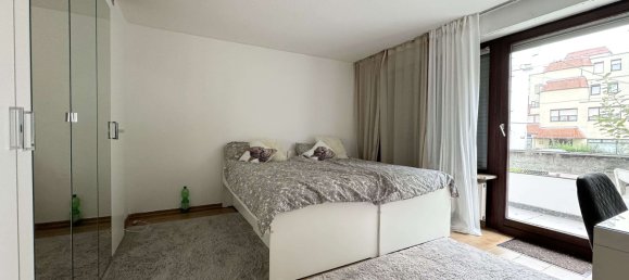 8غرفة منزل ذو طابقين في Stuttgart, Germany رقم 14149 10