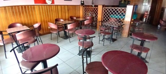 90m² Commercial property in Covilha, Portugal No. 143734 13