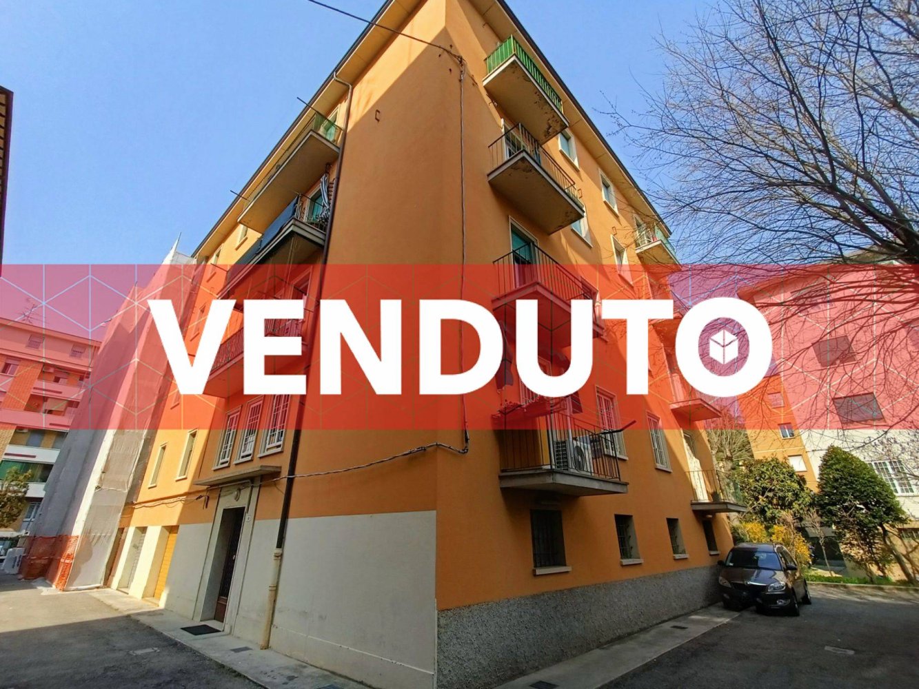 2 rooms Apartment in Bologna, Italy No. 18749