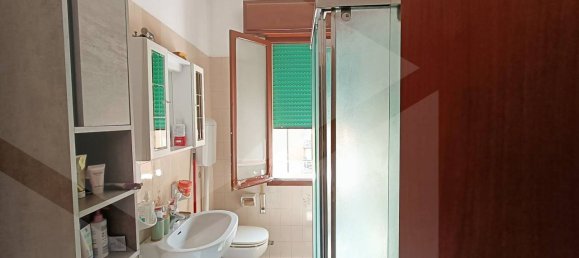 2 rooms Apartment in Bologna, Italy No. 18749 14