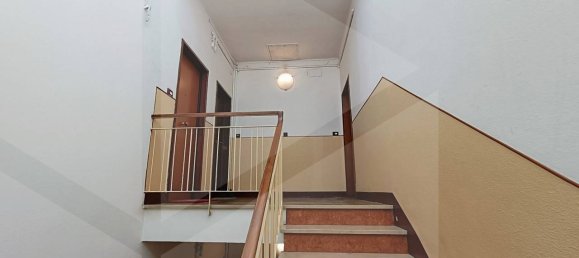 2 rooms Apartment in Bologna, Italy No. 18749 18