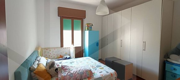 2 rooms Apartment in Bologna, Italy No. 18749 4