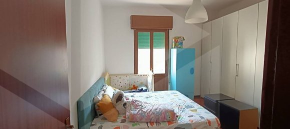 2 rooms Apartment in Bologna, Italy No. 18749 5
