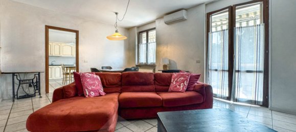 3 rooms House in Oleggio, Italy No. 305305 2