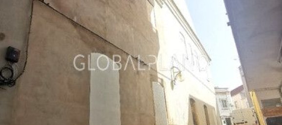 Здание с 9 спальнями в Портиман, Португалия № 133624 7