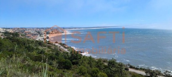 532m² Commercial property in Figueira da Foz, Portugal No. 110014 2