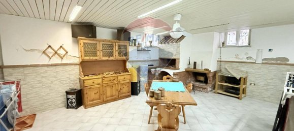 3 bedrooms Villa in Naples, Italy No. 137847 21