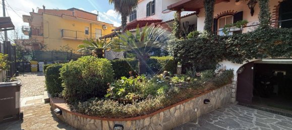 3 bedrooms Villa in Naples, Italy No. 137847 23