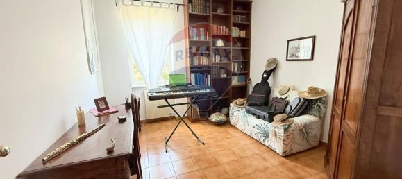 3 bedrooms Villa in Naples, Italy No. 137847 16