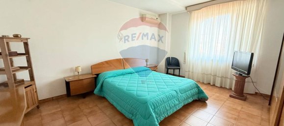 3 bedrooms Villa in Naples, Italy No. 137847 13