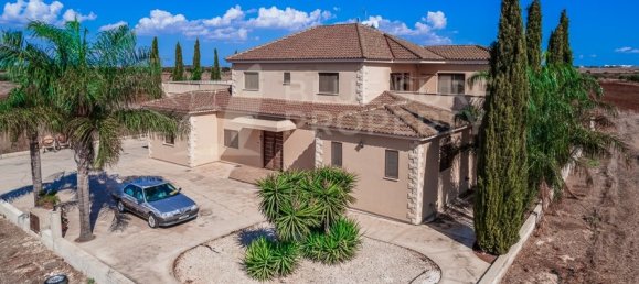 5 bedrooms Villa for sale in Liopetri, Ammochostos, Cyprus № 9221 2