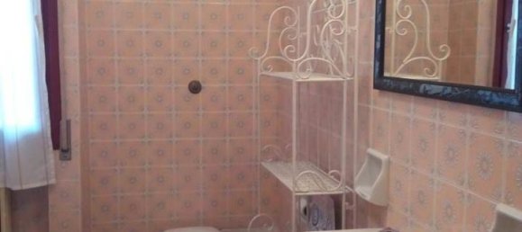 4 rooms Apartment in Signa, Italy No. 30195 2