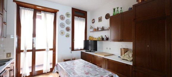 5 rooms Apartment in Monza, Italy No. 237948 85