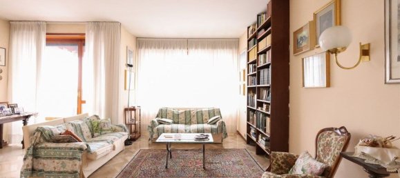 5 rooms Apartment in Monza, Italy No. 237948 5