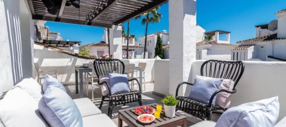 Ático de 2 dormitorios en Marbella, Spain No. 180751 16